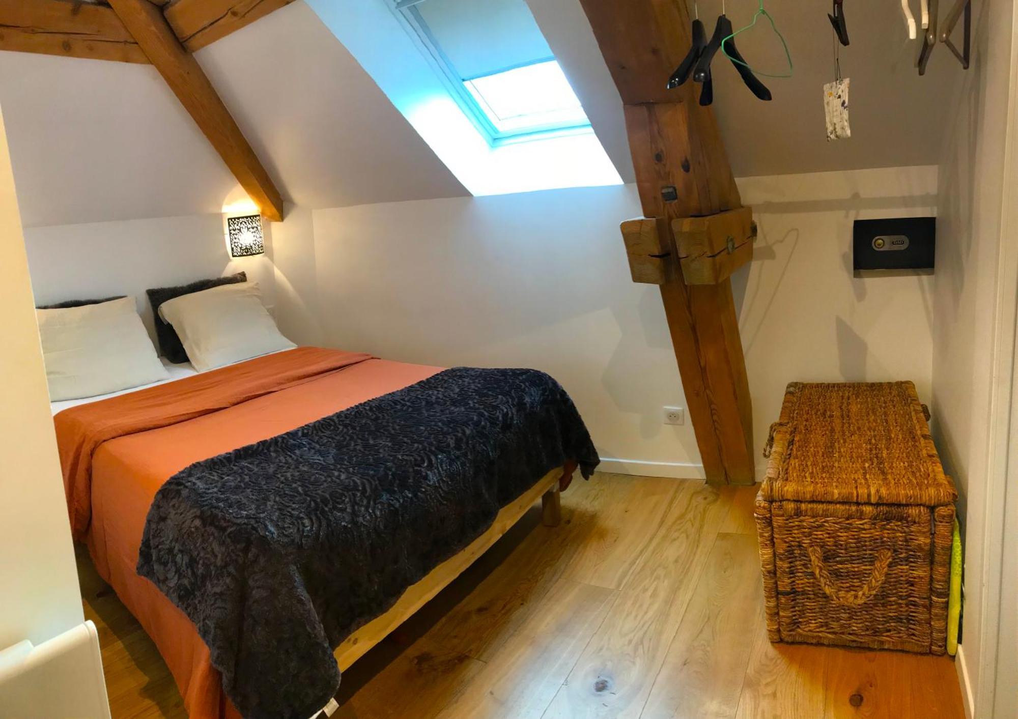 Sous Les Toits De Fleury Apartman Dijon Kültér fotó